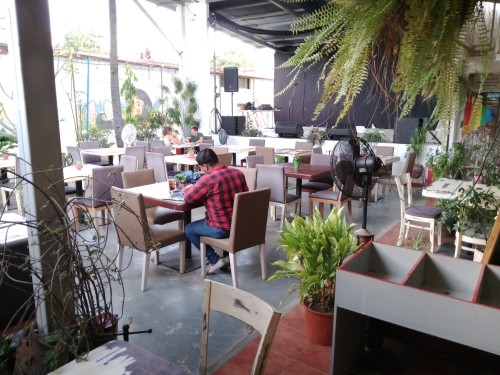 {Overview Cafe}